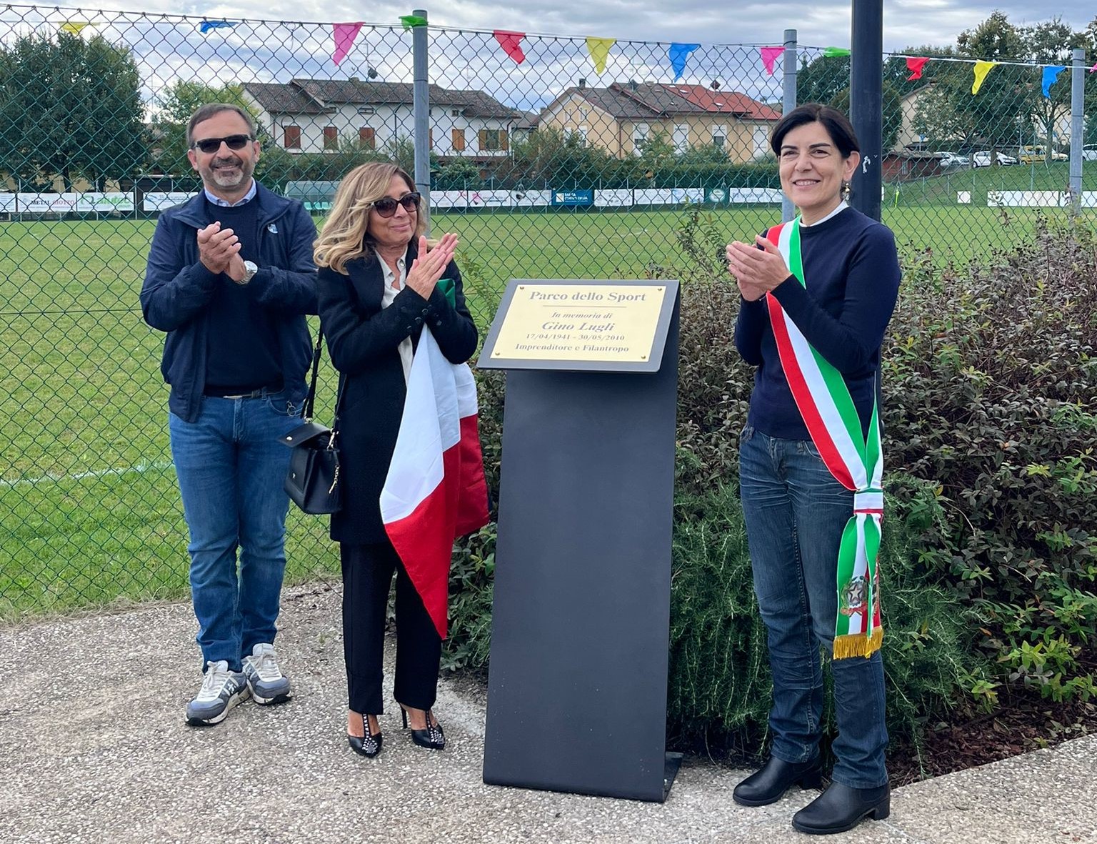 Una targa e tanta commozione per la dedica ufficiale del Parco dello ...