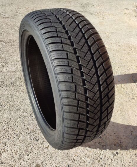 Leggi: «Ordinanza sugli pneumatici invernali dal 20…»