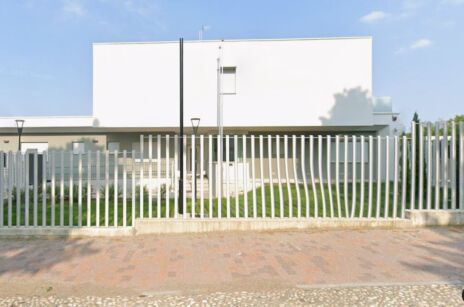 Leggi: &laquo;La caserma dei Carabinieri si è&hellip;&raquo;