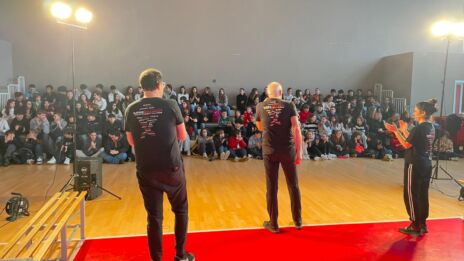 Leggi: &laquo;Premiati di fronte ai compagni di&hellip;&raquo;