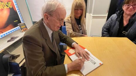 Leggi: «Pubblico delle grandi occasioni al cinema…»